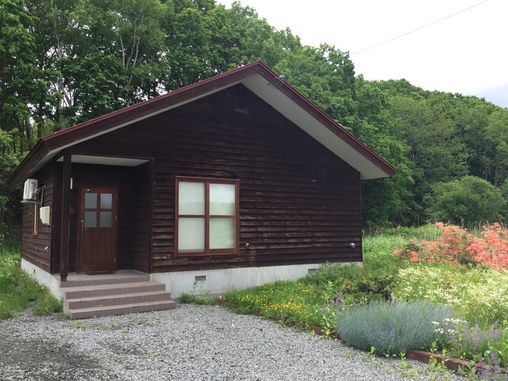 Natsumi No Sato Hotel Biei Exterior foto